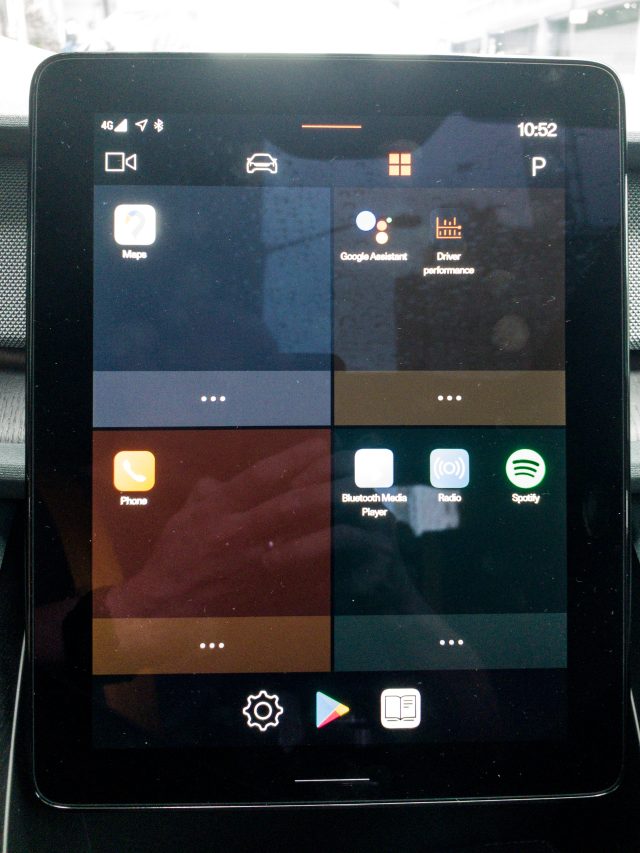 The infotainment system in a polestar 2