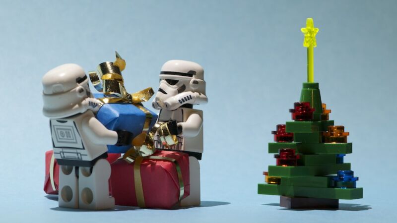 Disney will show a Lego Star Wars Holiday Special on Wookiee Life