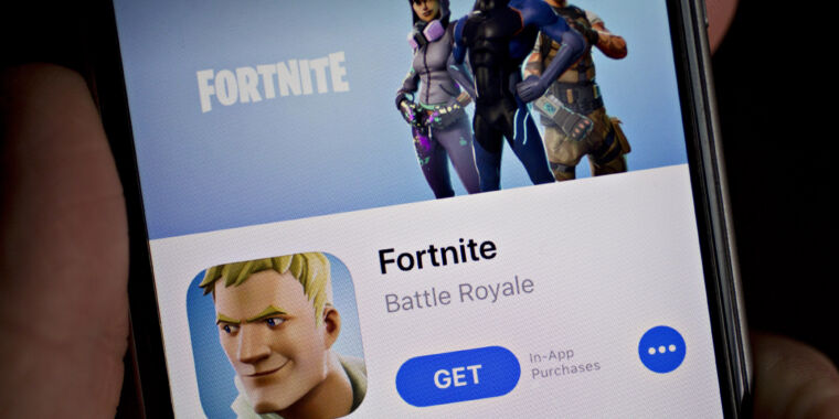 Dozens of states side with Epic in Apple App Store appeal thumbnail