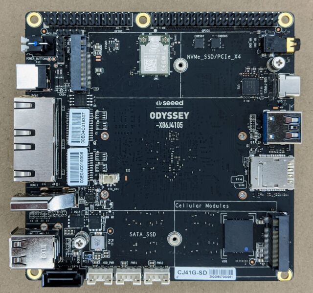 seeed studio Odyssey X86 Mini PC Windows 10 Intel Quad Core Processor 8GB RAM with Wi-Fi 2.4G/5G Bluetooth 5 Dual Gigabit Ethernet Dual PCIe M.2 SIM Card Slot 