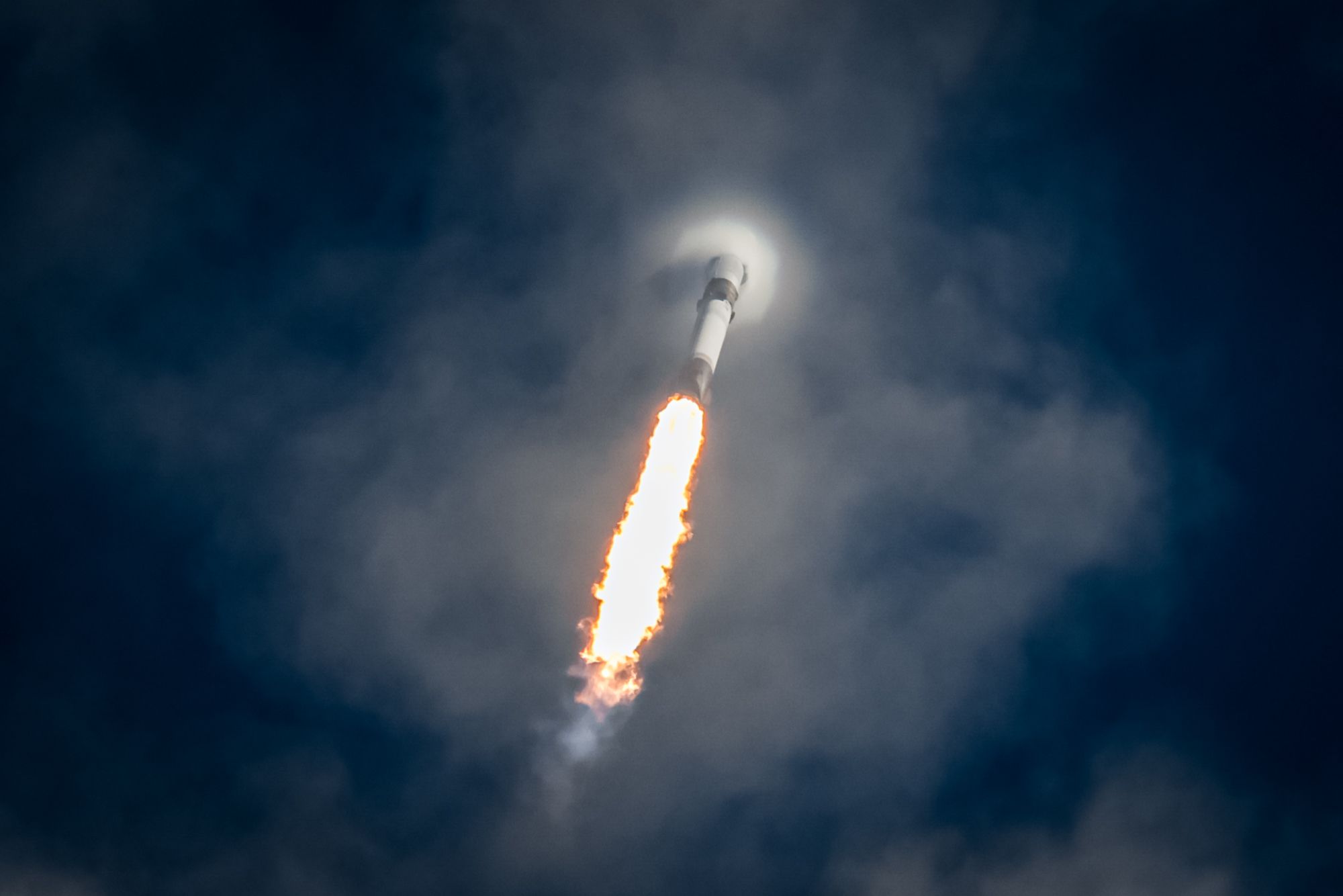 SpaceX flies the same, sooty booster for the sixth time [Updated