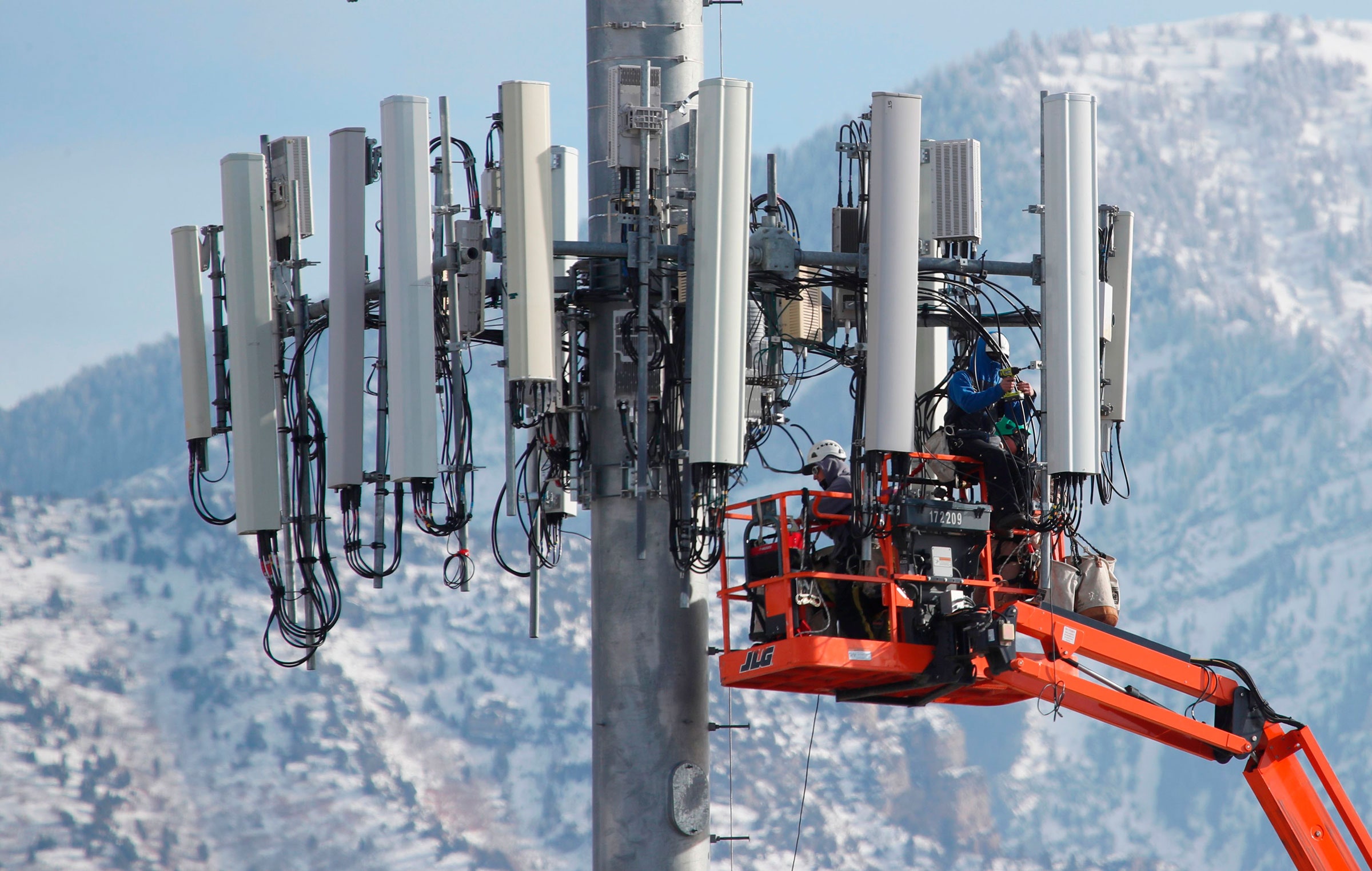 outweigh concerns cellular mtn vodacom syarat adanya antenas torri vandalized techgh24 bufala contagia diffondono muss kauf jedes achten worauf nerdgasmo