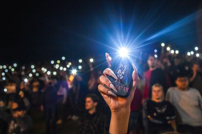 Demonstrations in Belarus over the reelection of Alexander Lukashenko are just one of the mass protests where Bridgefy is being promoted. 