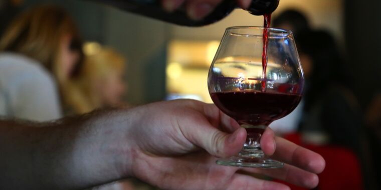 The chemistry of what makes sour beer so sour | Ars Technica