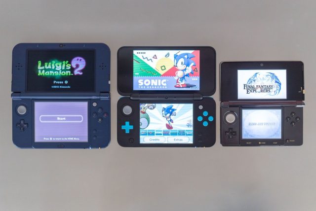 nintendo 3ds handheld console