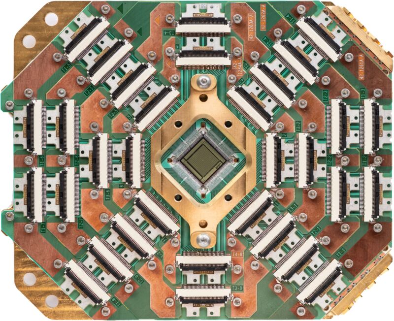 d-wave-releases-its-next-generation-quantum-annealing-chip-ars-technica