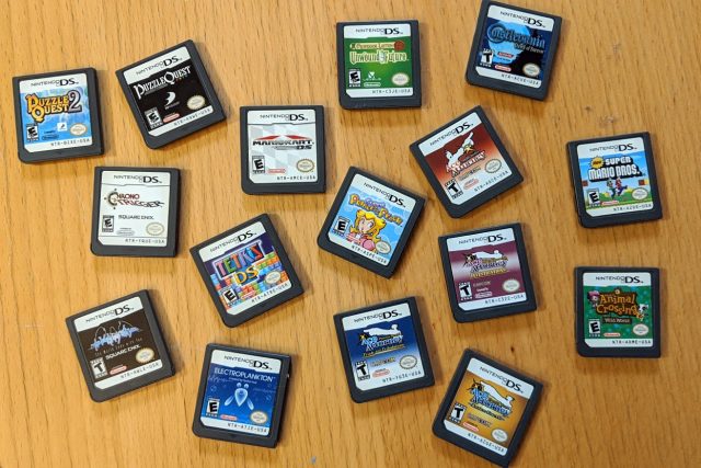 ds cartridge with lots of games