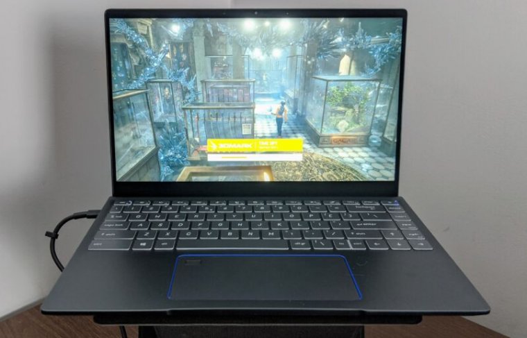 Handy With Intel S I7 1185g7 Tiger Lake Prototype Laptop Newsbeezer