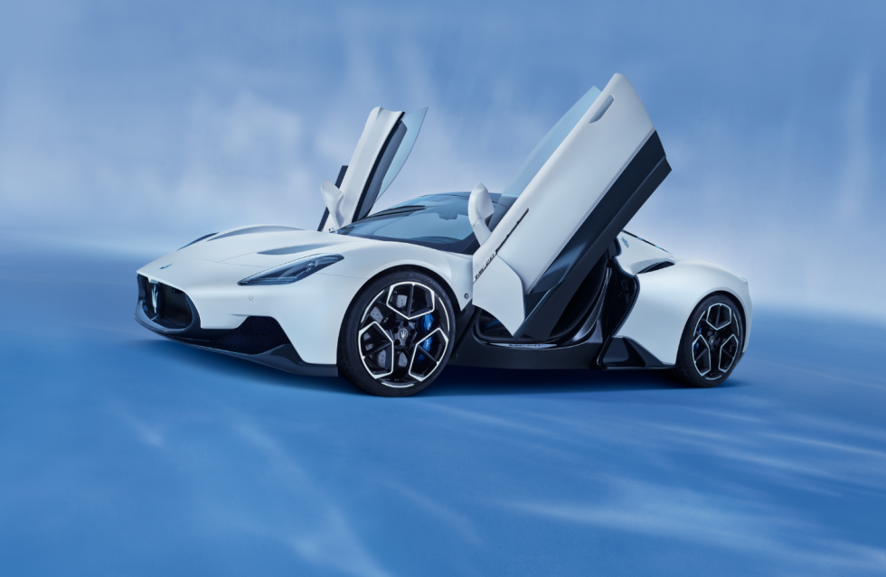 Large-16861-MaseratiMC20-980x639.png