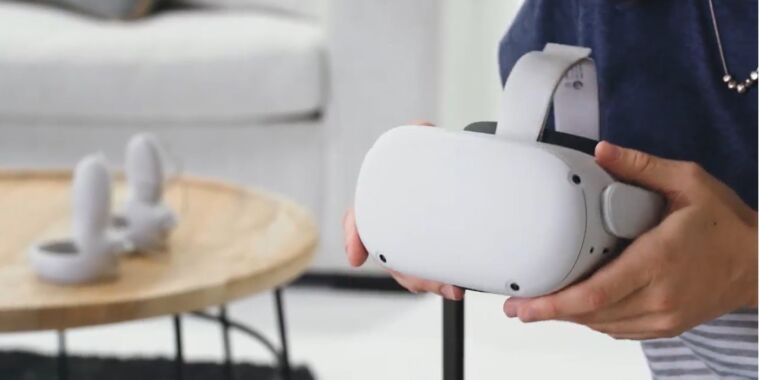 sponsor Hævde Allergi Facebook leak reveals Oculus Quest 2 as a 4K standalone VR headset | Ars  Technica
