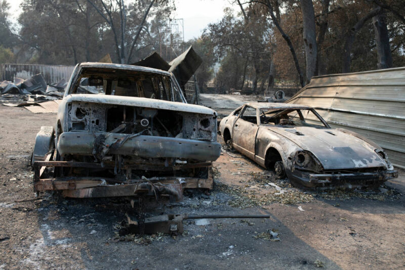 Photo taken on Aug. 28, 2020 shows the wreckage at the site where a wildfire swept through in Vacaville of Solano County in northern California.