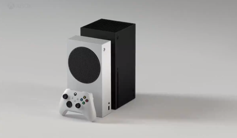 Xbox Series S, placée à côté d’une Xbox Series X.