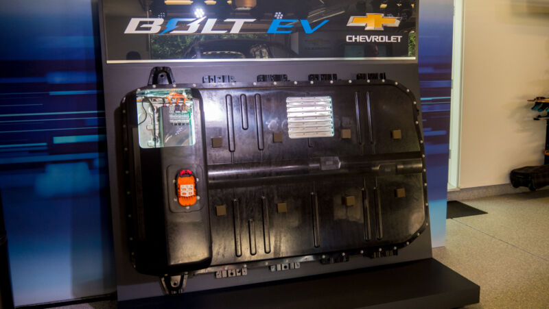 Chevrolet bolt deals battery pack