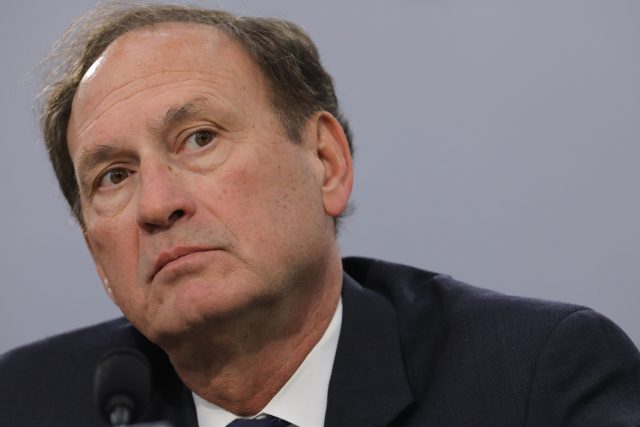 Justice Samuel Alito worried that a ruling against API copyrights could undermine copyright protection for all computer programs.