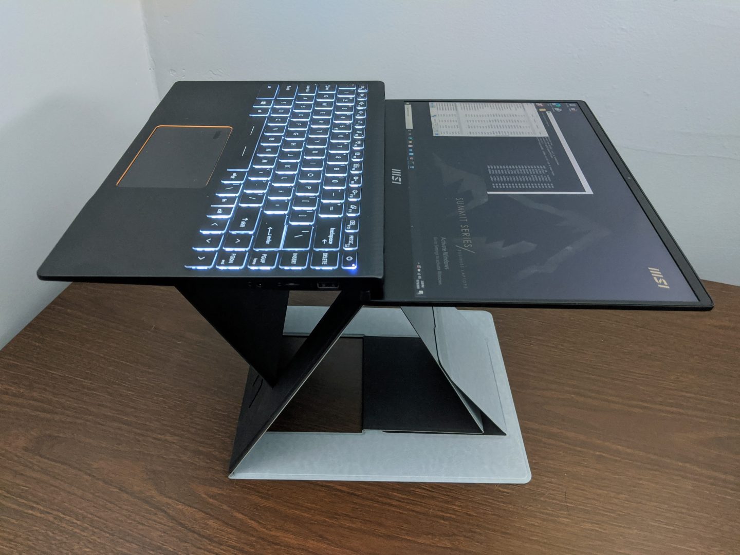 Sneak Preview: MSI Summit Tiger Lake-powered business laptop - Ars Technica