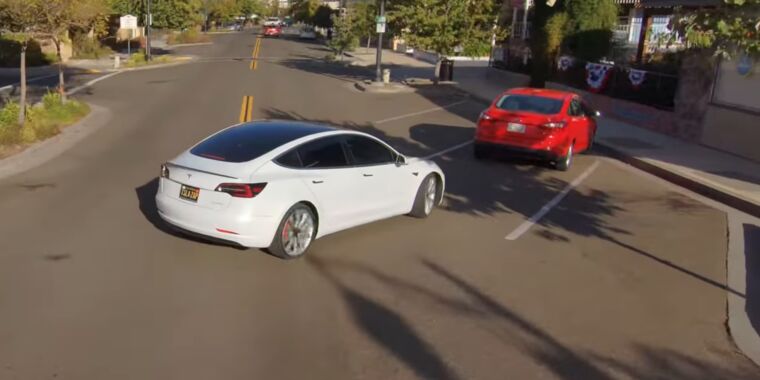 Tesla: “Fully autonomous driving beta” is not designed for full autonomous driving