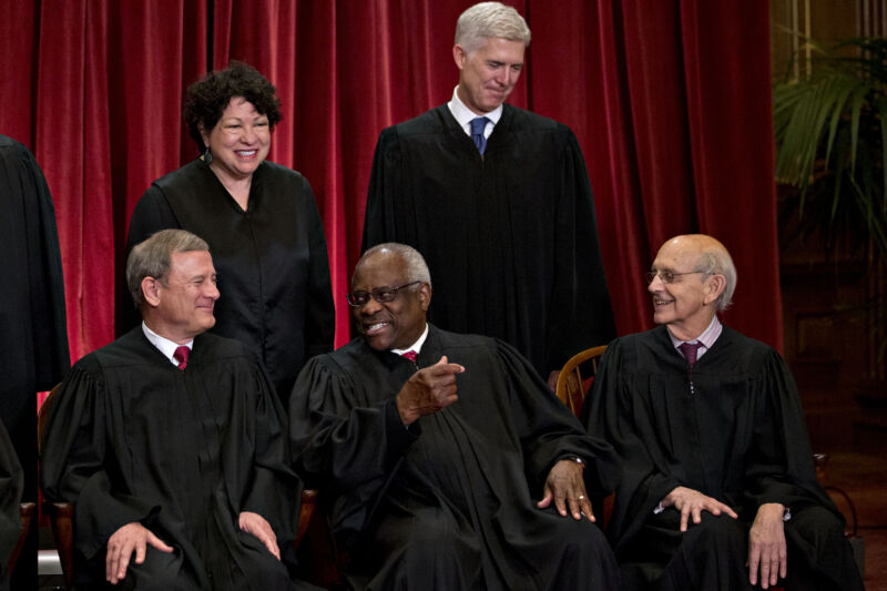 Justices Sonia Sotomayor and Neil Gorsuch, back, and Stephen Breyer, right, seemed skeptical of the government's broad reading of the CFAA. Justice Thomas, center, seemed more sympathetic to the government's view. Chief Justice Roberts, left, kept his cards close to his chest.