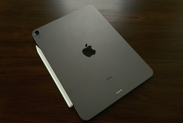 white ipad air