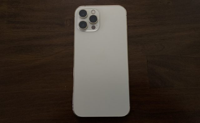 Iphone 12 Mini Iphone 12 Pro Max Hands On How They Compare With The 12 And 12 Pro Ars Technica