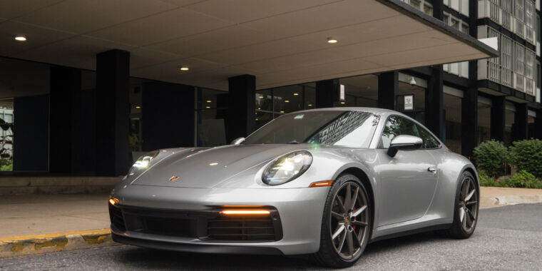 The 911 Carrera S: Two pedals good, three pedals better | Ars Technica