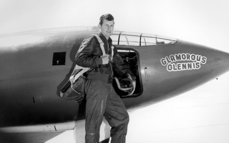 Yeager in 1947 standing next to _Glamorous Glennis_,  the rocket-powered Bell X-1 that took him past Mach 1.