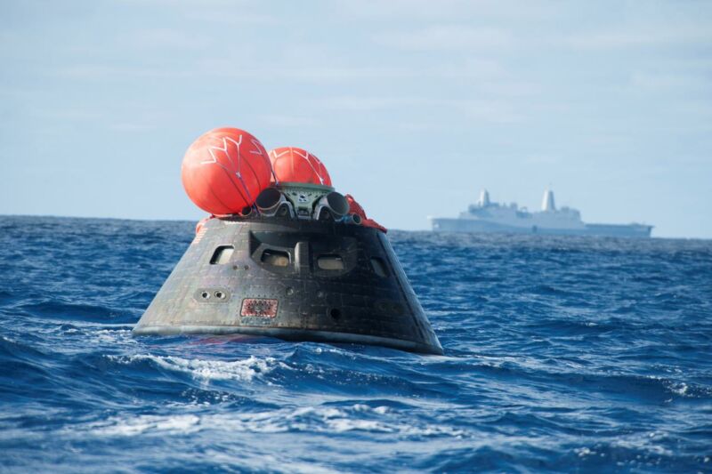 NASA's Orion spacecraft floats in the Pacific Ocean after landing its first flight test in 2014.