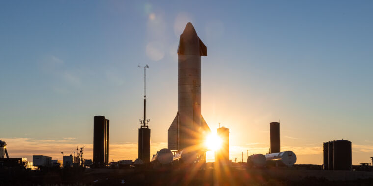 SpaceX tire teste son vaisseau spatial trois fois en quatre heures