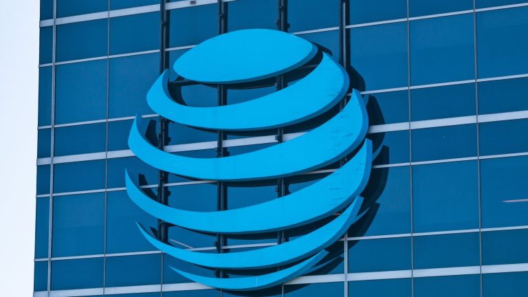 Mistrial Declared For Ex-AT&T Exec Accused Of Bribing Government ...