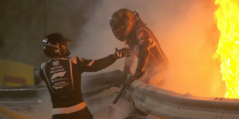 Why racing drivers trust their lives to a fireproof fabric called Nomex | Ars Technica