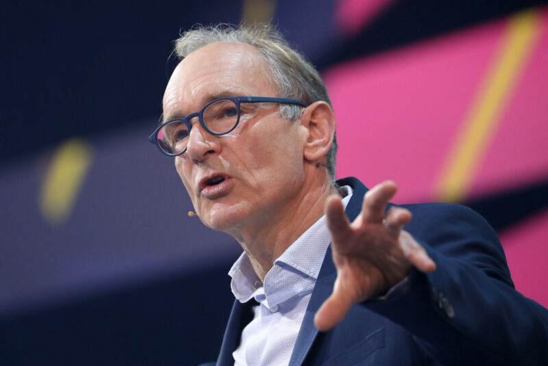 Tim Berners-Lee, inventor of the World Wide Web, criticized the Australian proposal.