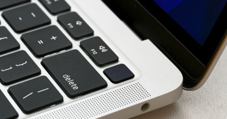 Report: MacBook Air also gets a major overhaul