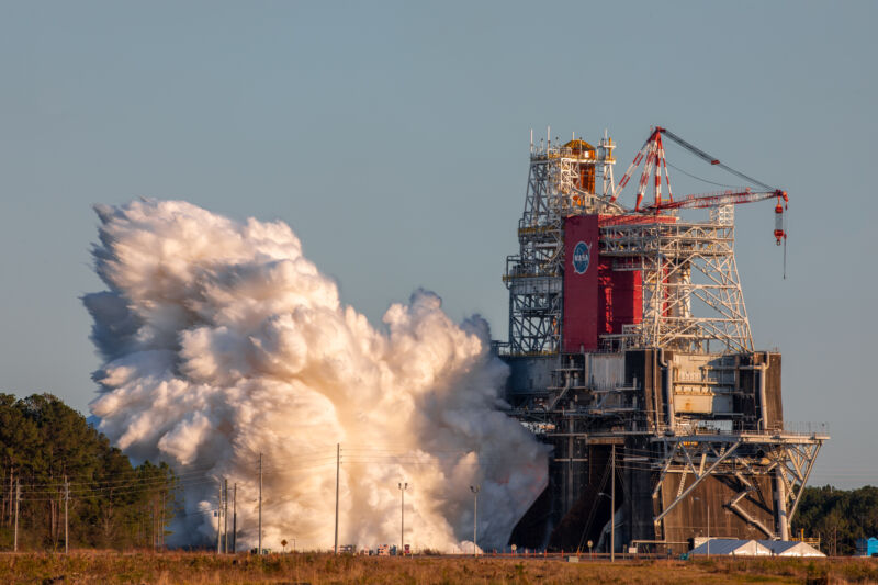 SLS Green Run Test