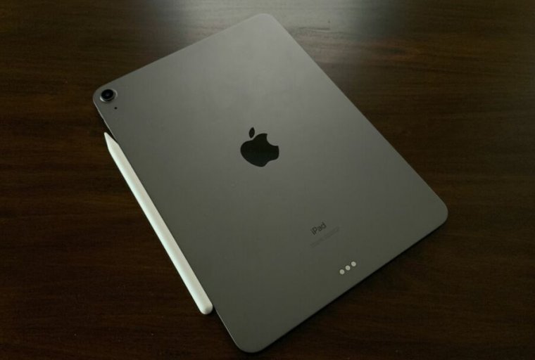 The iPad Air 2020: One of many devices supported by today's new software releases.