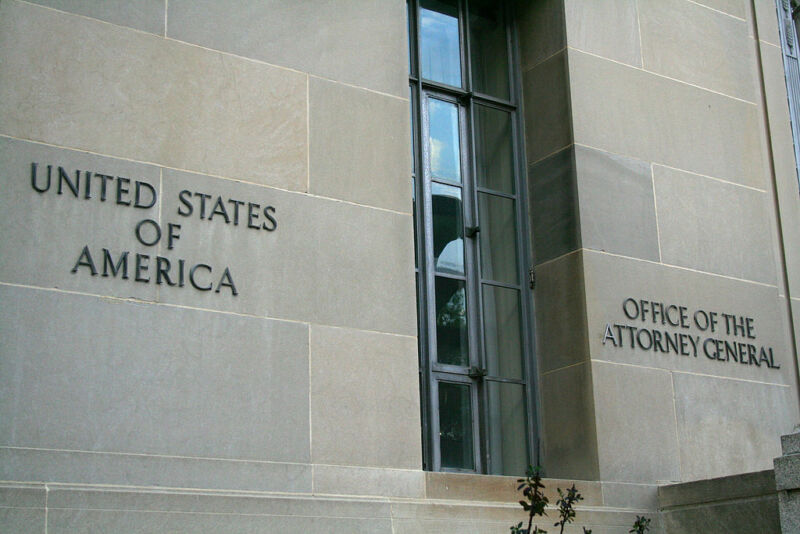 DoJ Says SolarWinds Hackers Violate Its Office 365 System And Read Email
