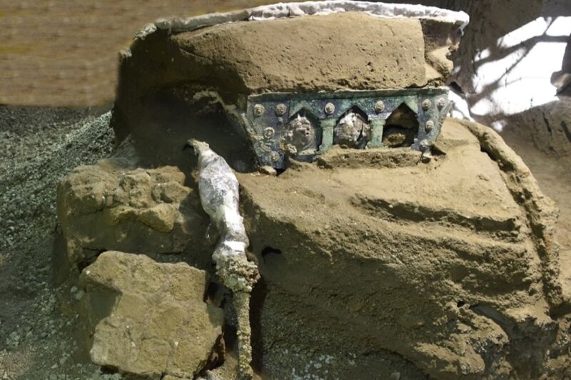 mount vesuvius tomb