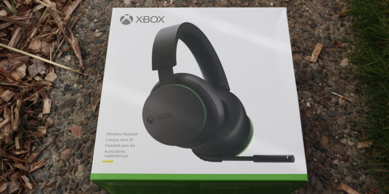 Xbox wireless headset review: $ 99 with engineering wins, first-generation stumbles
