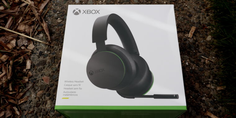 Airco bedenken tolerantie Xbox Wireless Headset review: $99 set with engineering wins, first-gen  stumbles | Ars Technica