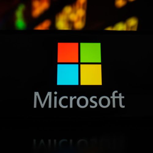 USB installer tool removes Windows 11’s Microsoft account requirements ...