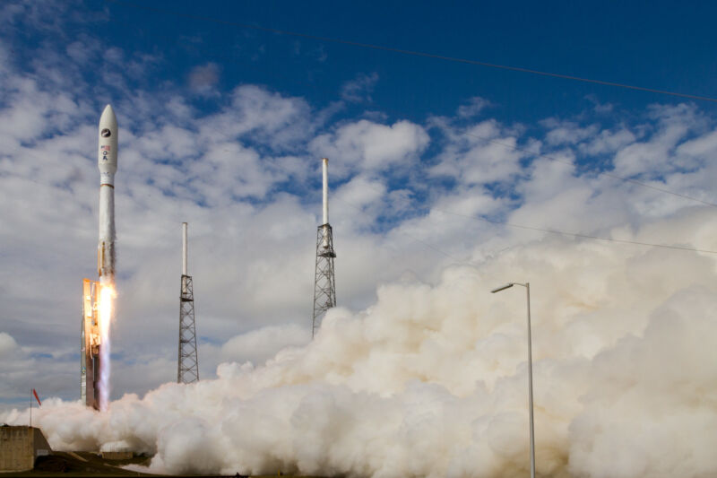 An Atlas V rocket launches in December 2012.
