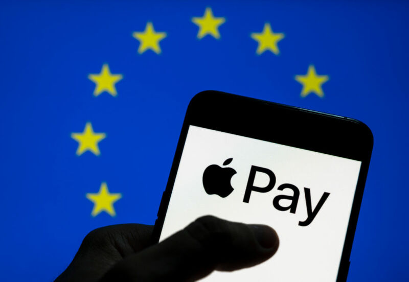 EU to charge Apple with anticompetitive behavior this week