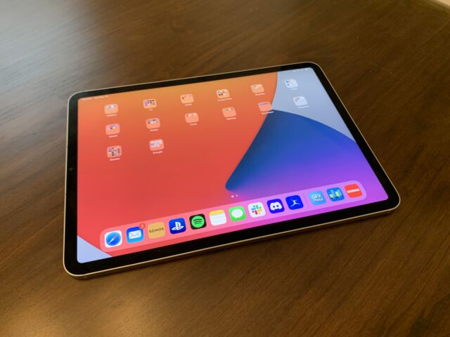 The 2021 11-inch iPad Pro.