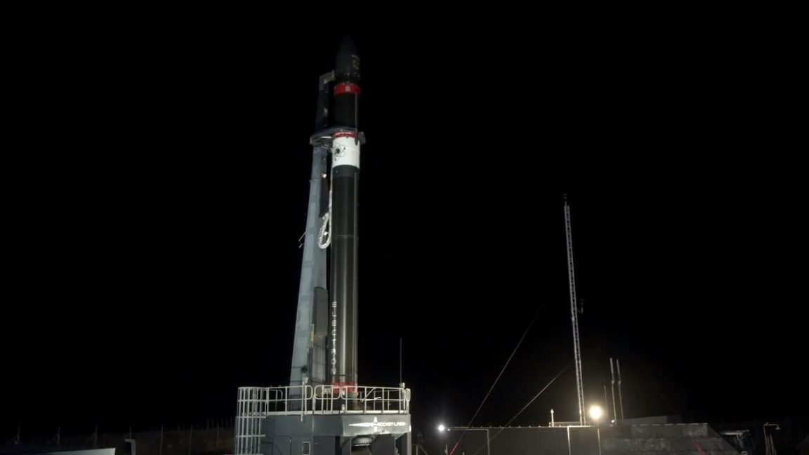 Rocket Lab reviewing data after its second Electron failure in a year ...