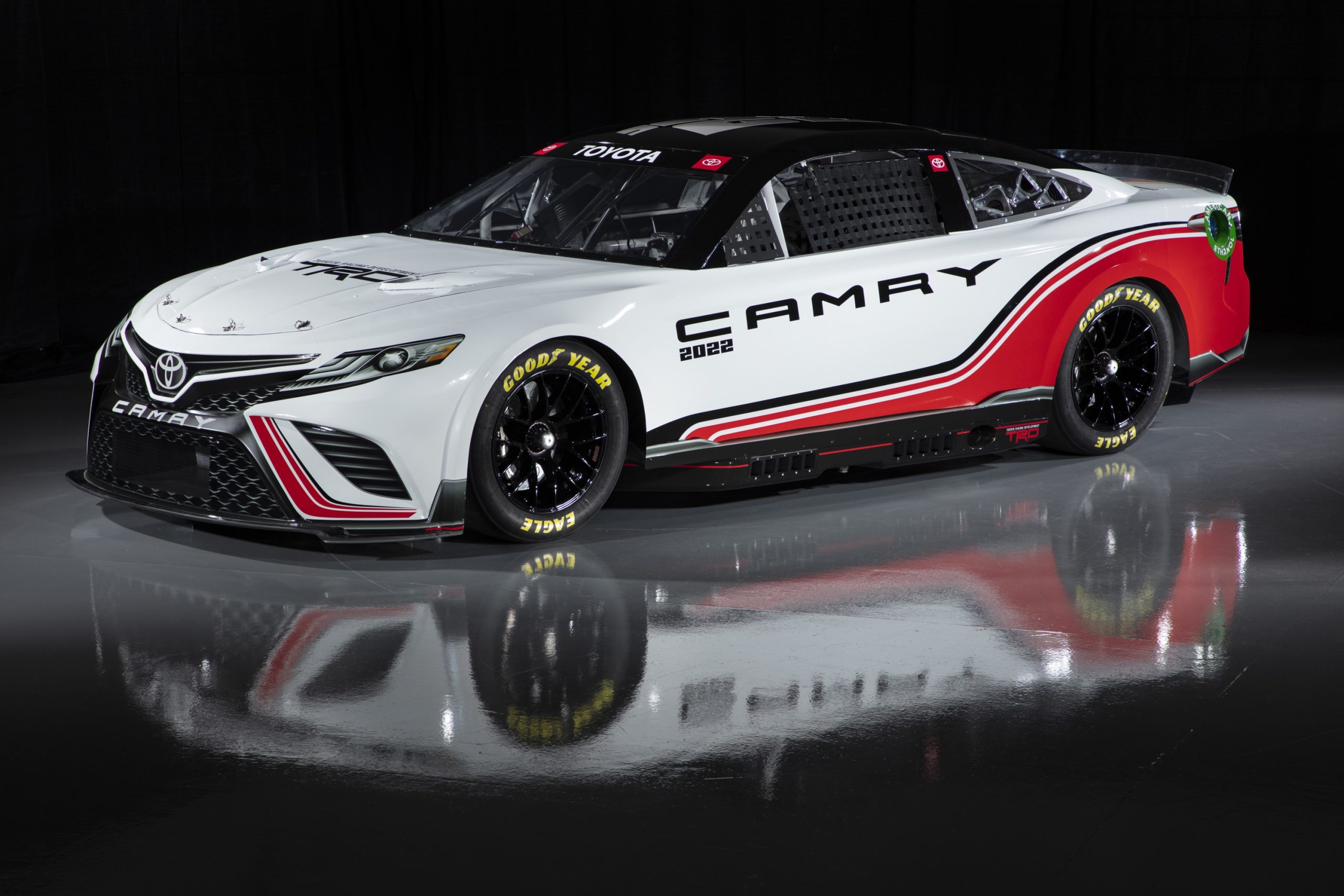 NASCAR ditches decades of tradition for its Next Gen race car - Ars ...