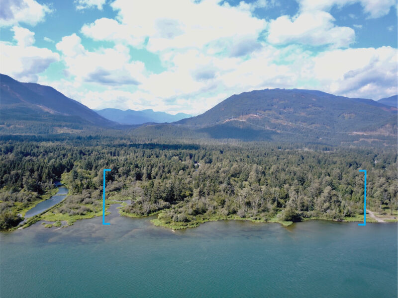 Image of a section of the Pacific Northwest coast.