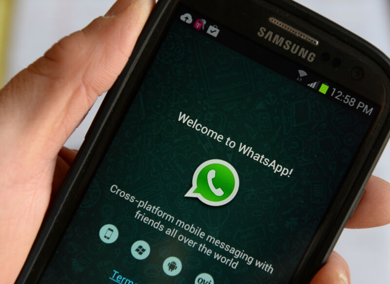 WhatsApp ha multato $ 267 milioni per non aver detto agli utenti come condividere i dati con Facebook