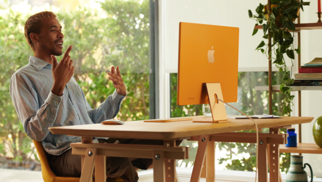 The 24-inch iMac (pictured) has a lot going for it over the 21.5-inch iMac. 