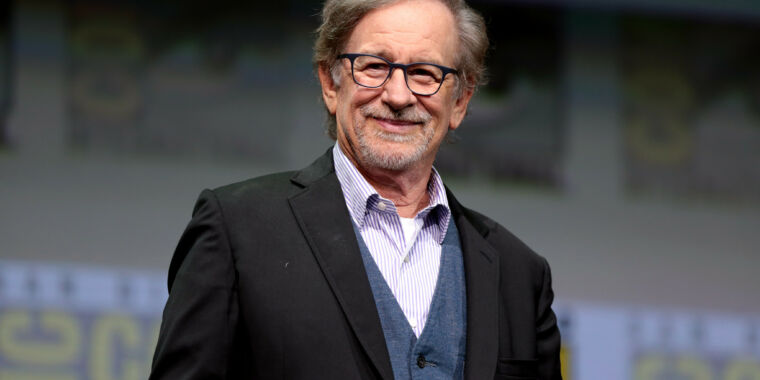 Steven Spielberg s production company signs multifilm deal with Netflix