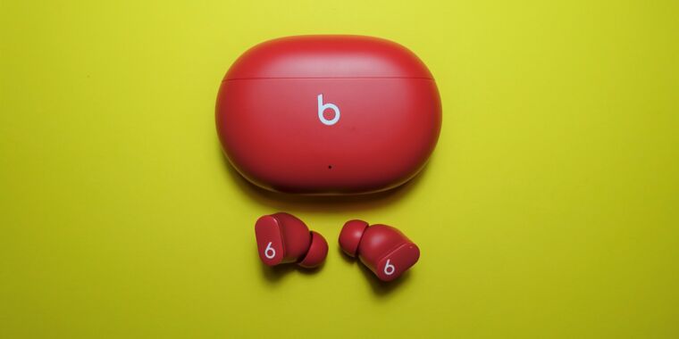 Aanpassen regeren geur Beats Studio Buds review: Apple earbuds that don't leave Android in the  dark | Ars Technica