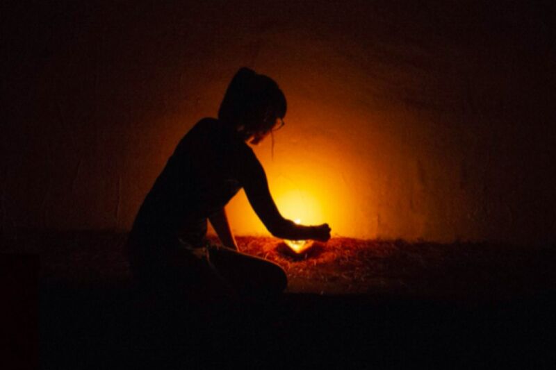 Spanish archaeologists recreated three common types of Paleolithic lighting systems.