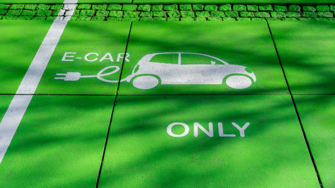 Electric cars have much lower life cycle emissions, new study confirms - Ars Technica